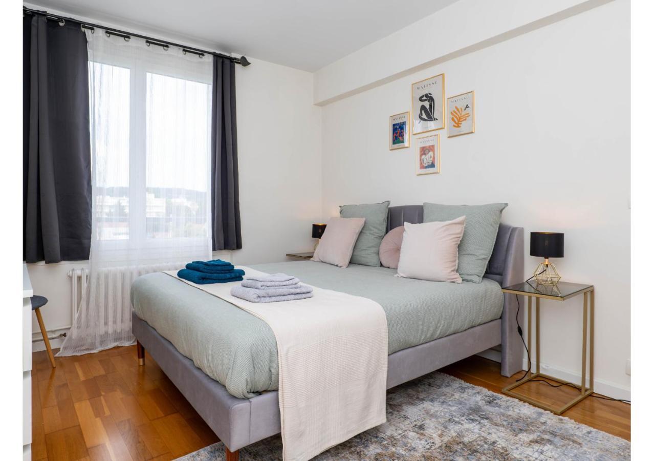 Fonctionnel, Balcon ,2 Minutes Gare ,17 Minutes Paris Cormeilles-en-Parisis